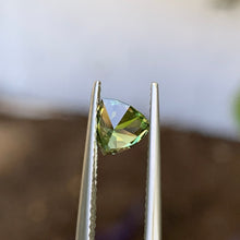 0.9ct Green Australian Sapphire, Trillion