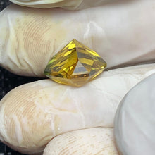 10.9ct Yellow Green Parti Sapphire Trillion