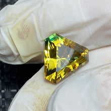 10.9ct Yellow Green Parti Sapphire Trillion