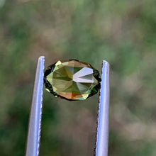 1.16ct Chartreuse Sapphire, Oval