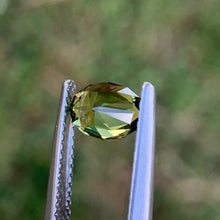 1.16ct Chartreuse Sapphire, Oval