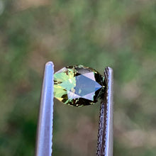 1.16ct Chartreuse Sapphire, Oval