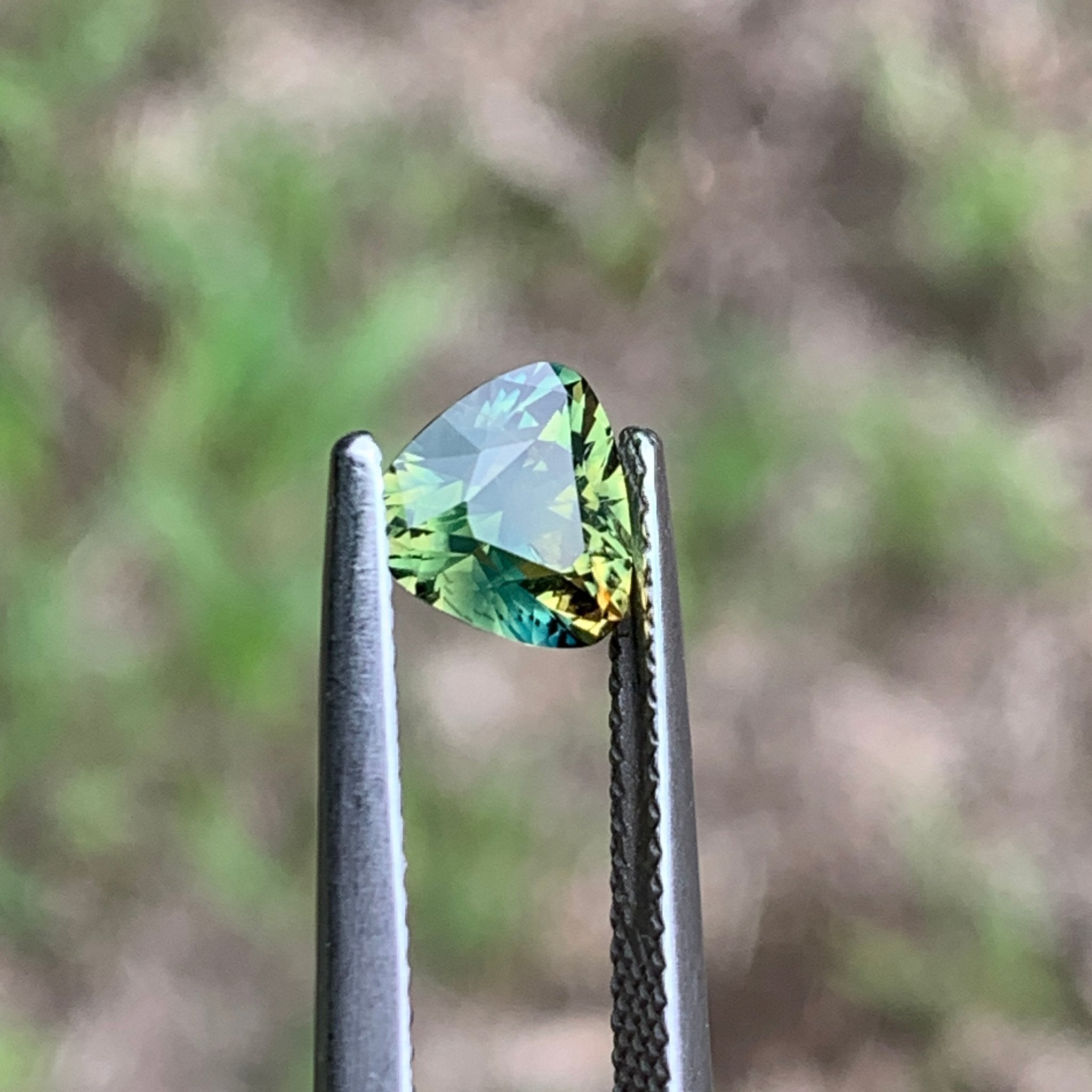 1.19ct Parti Sapphire, Rounded Trillion