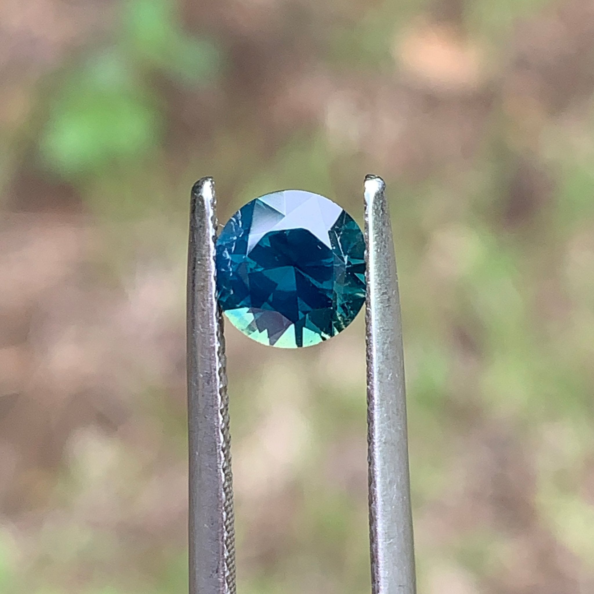 1.25ct Teal Sapphire, Round