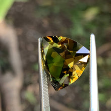 13.91ct Chartreuse Sapphire, Trillion