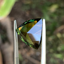 13.91ct Chartreuse Sapphire, Trillion