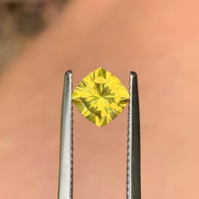 1.52ct Golden Yellow, Cushion