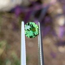 1.53ct Green Parti Sapphire, Round