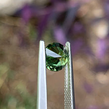 1.53ct Green Parti Sapphire, Round