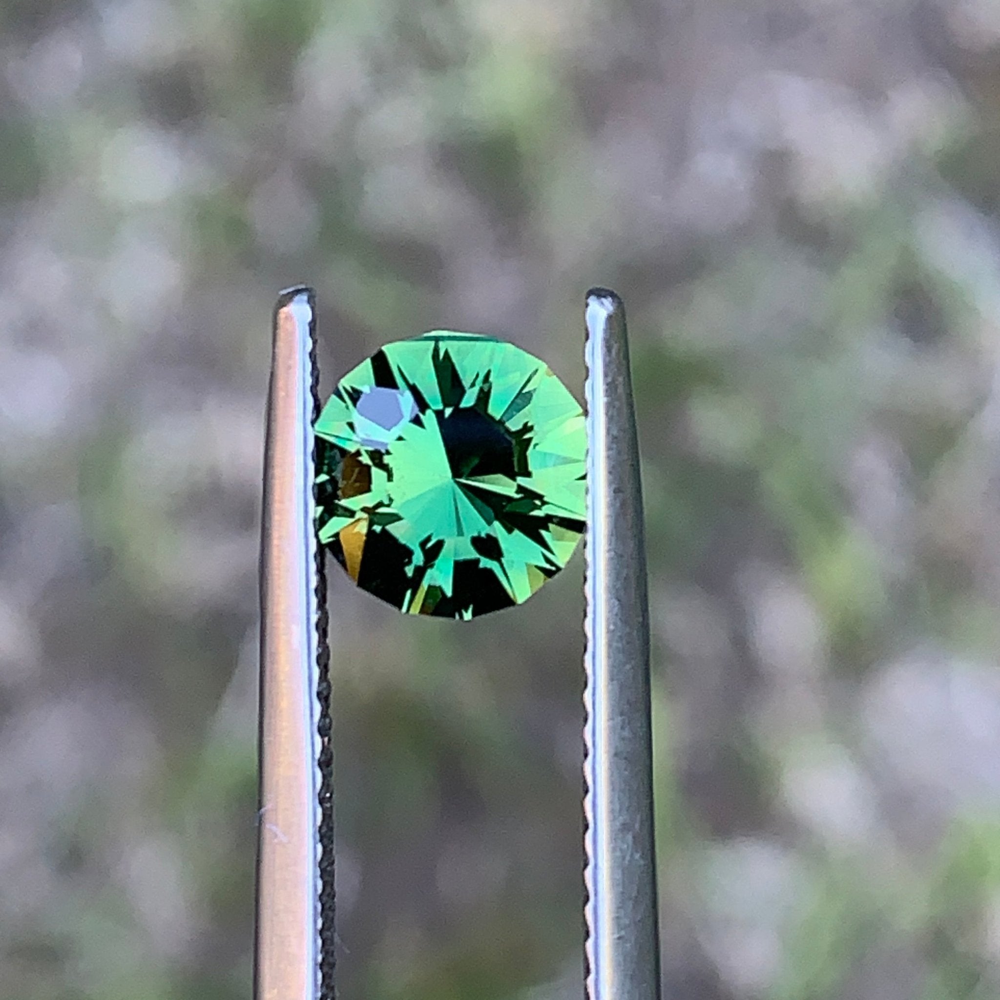 1.53ct Green Sapphire, Round