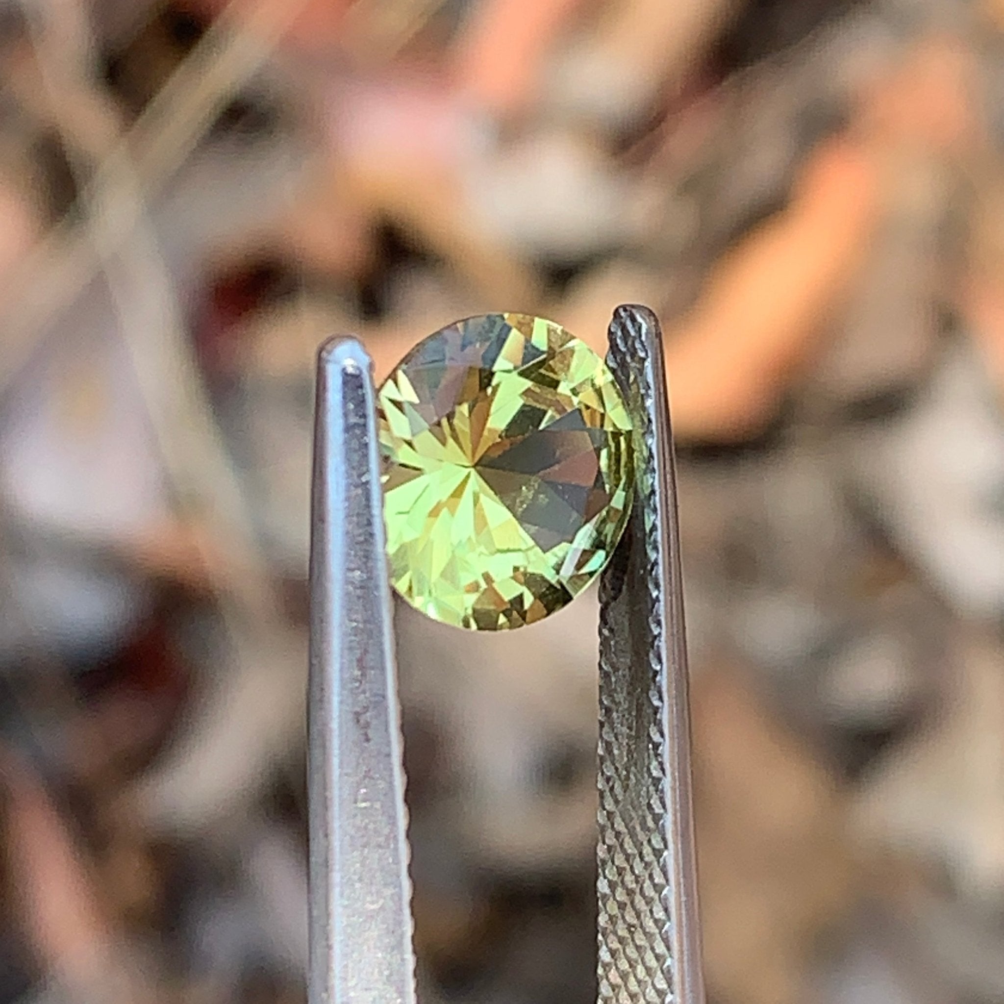 1.54ct Yellow Sapphire Round