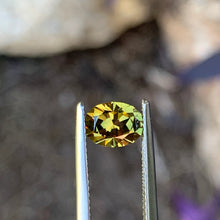 1.58ct Yellow Parti Sapphire, Oval