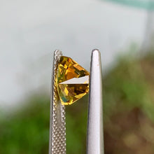 1.59ct Golden Yellow Sapphire, Trillion