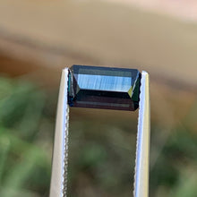 1.5ct Blue Parti Sapphire, Emerald