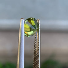 1.63ct Lime Green Sapphire, Round
