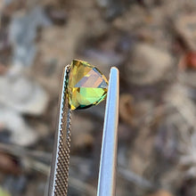 1.75ct Parti Sapphire Trillion