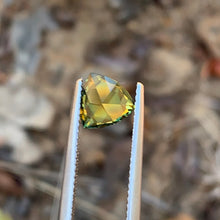 1.75ct Parti Sapphire Trillion