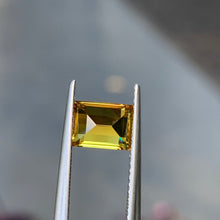 1.78ct Golden Yellow Australian Sapphire, Baguette Shape
