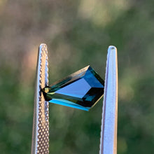 1.79ct Teal Sapphire, Freeform