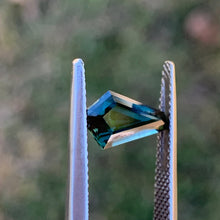 1.79ct Teal Sapphire, Freeform
