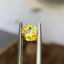 1.81ct Yellow Parti Sapphire, Oval