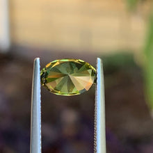 1.89ct Green Sapphire, Oval