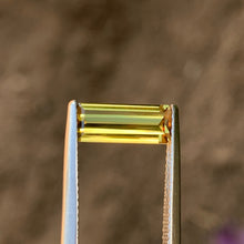 1.8ct Golden Yellow Sapphire, Baguette