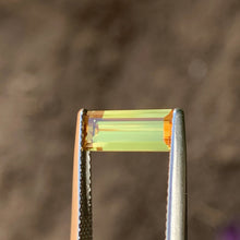 1.8ct Golden Yellow Sapphire, Baguette