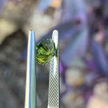 1.8ct Tri Colour Parti Sapphire, Pear