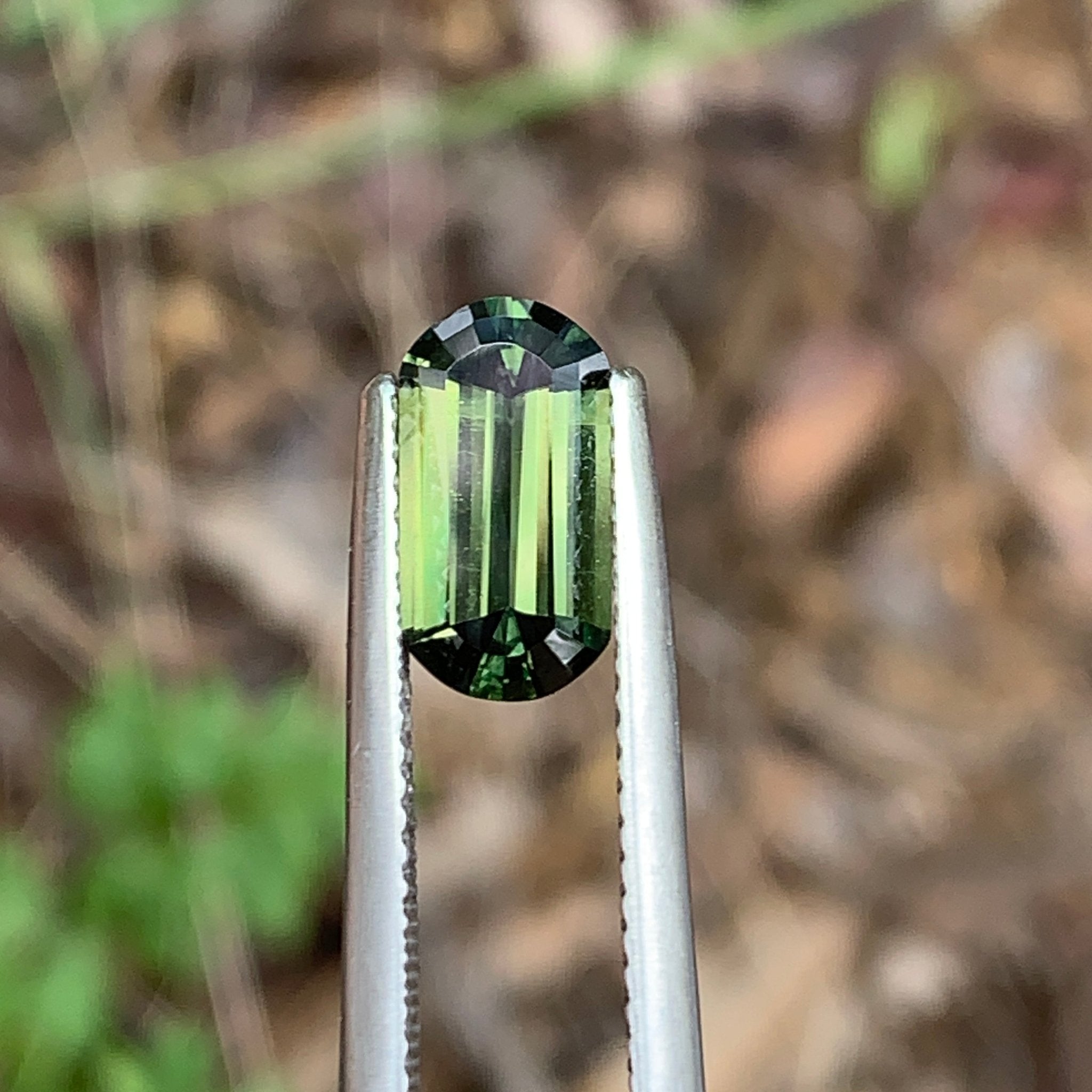 1.91ct Green Sapphire Bullet