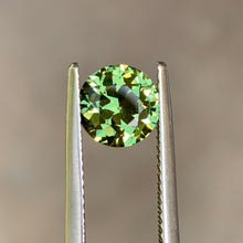 1.93ct Green Sappphire, Round