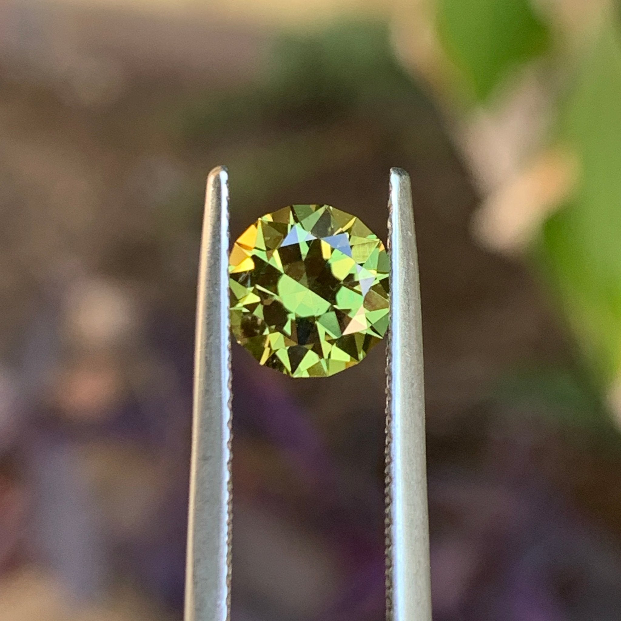 1.95ct Green Sapphire, Round