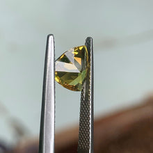1.9ct Yellow Sapphire, Trillion