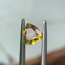 1.9ct Yellow Sapphire, Trillion