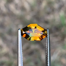 2.09ct Orange / Green Sapphire, Freeform