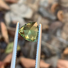 2.0ct Green Sapphire, Trillion