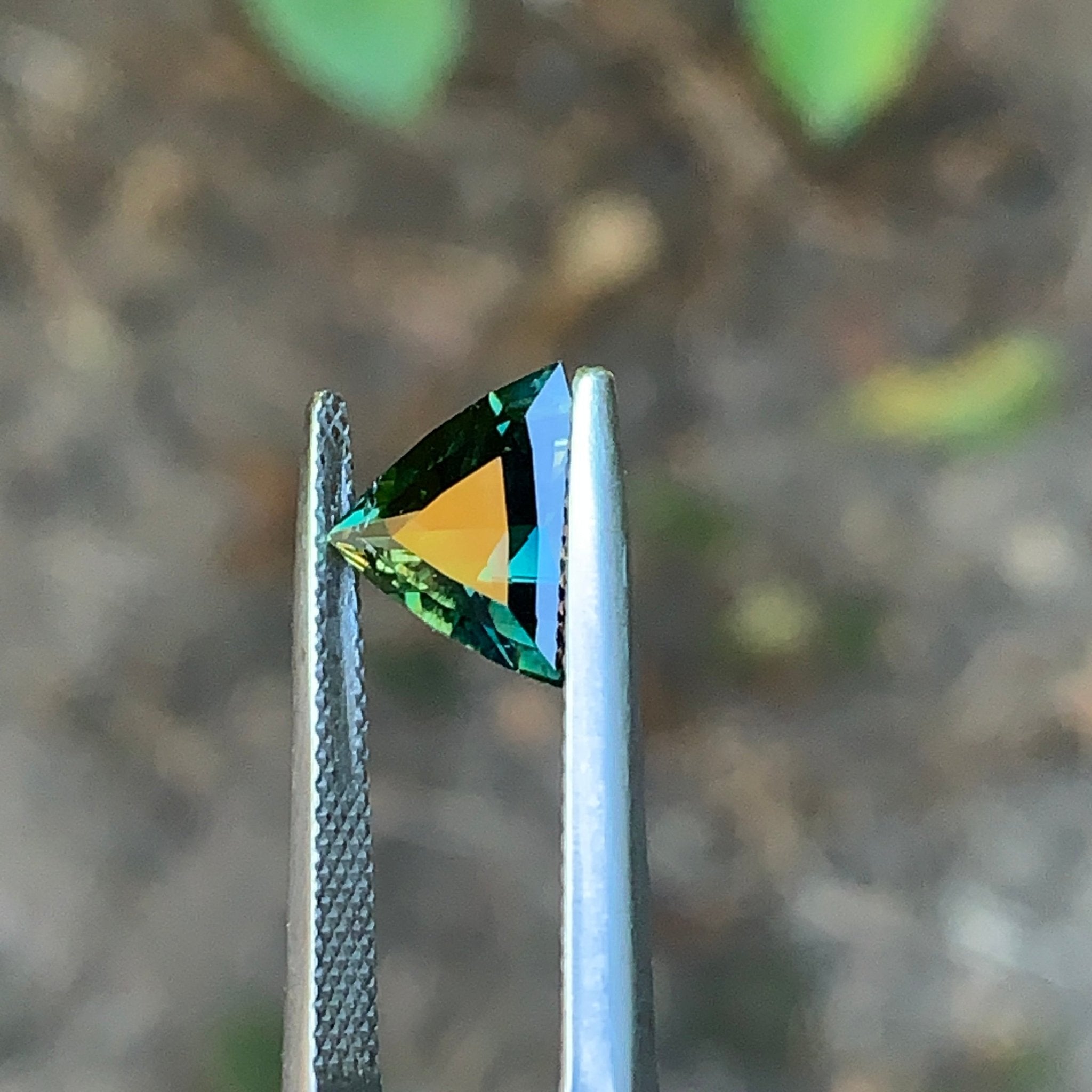 2.0ct Parti Sapphire, Trillion