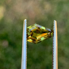 2.15ct Yellow Sapphire, Freeform