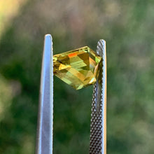 2.15ct Yellow Sapphire, Freeform