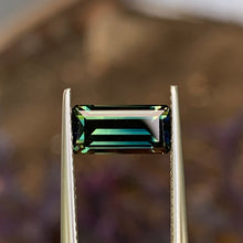 2.25ct Parti Australian Sapphire, Baguette Shape