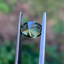 2.2ct Green Sapphire, Oval