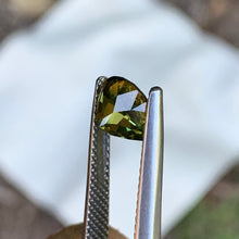 2.43ct Yellow Parti Sapphire, Round