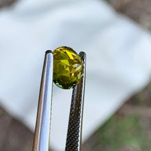 2.43ct Yellow Parti Sapphire, Round