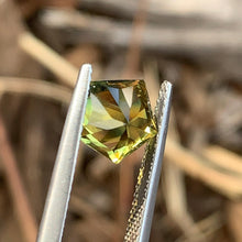 2.46ct Parti Sapphire Pentagon