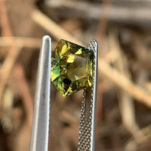 2.46ct Parti Sapphire Pentagon