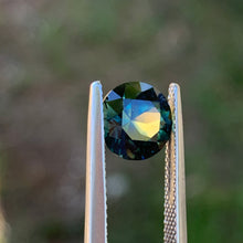 2.4ct Teal Parti Sapphire, Round