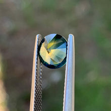 2.4ct Teal Parti Sapphire, Round
