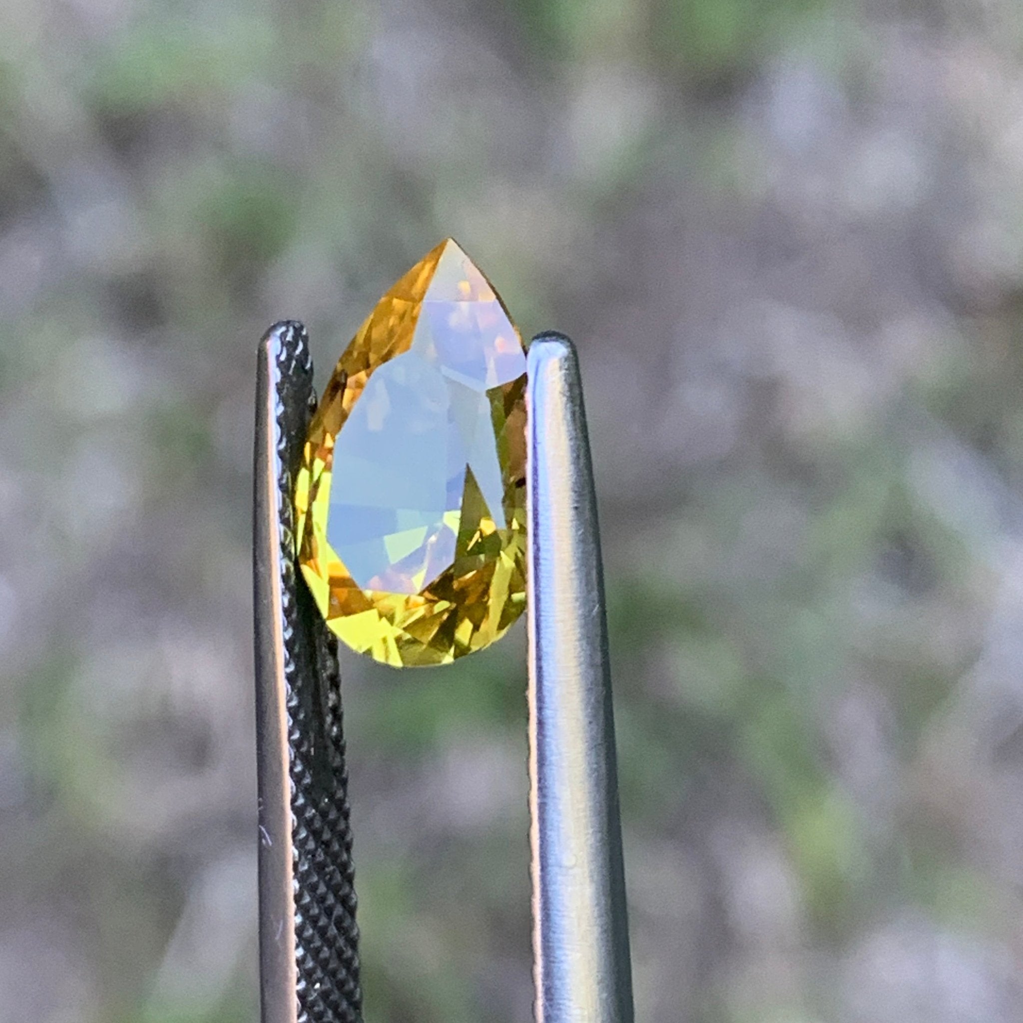 2.54ct Yellow Sapphire, Pear Teardrop