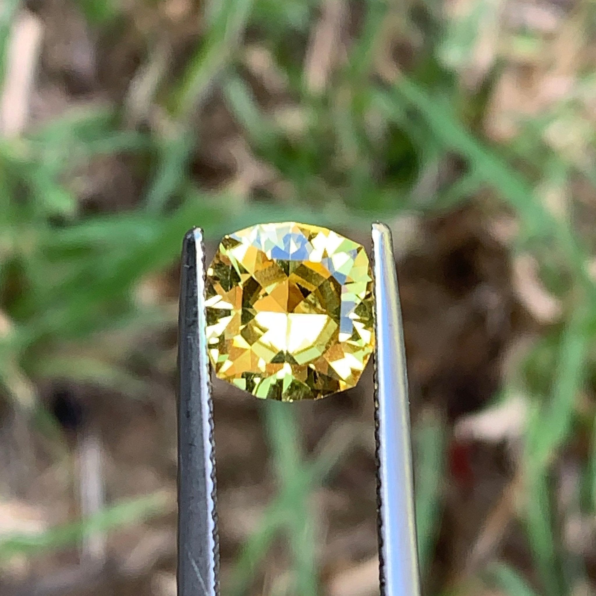 2.56ct Yellow Sapphire Cushion