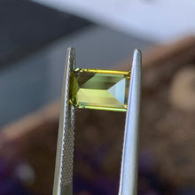 2.59ct Yellow Parti Sapphire, Emerald Shape